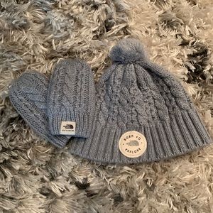 The North Face Born to Explore Hat and Mittens - XXS 0-6 Months